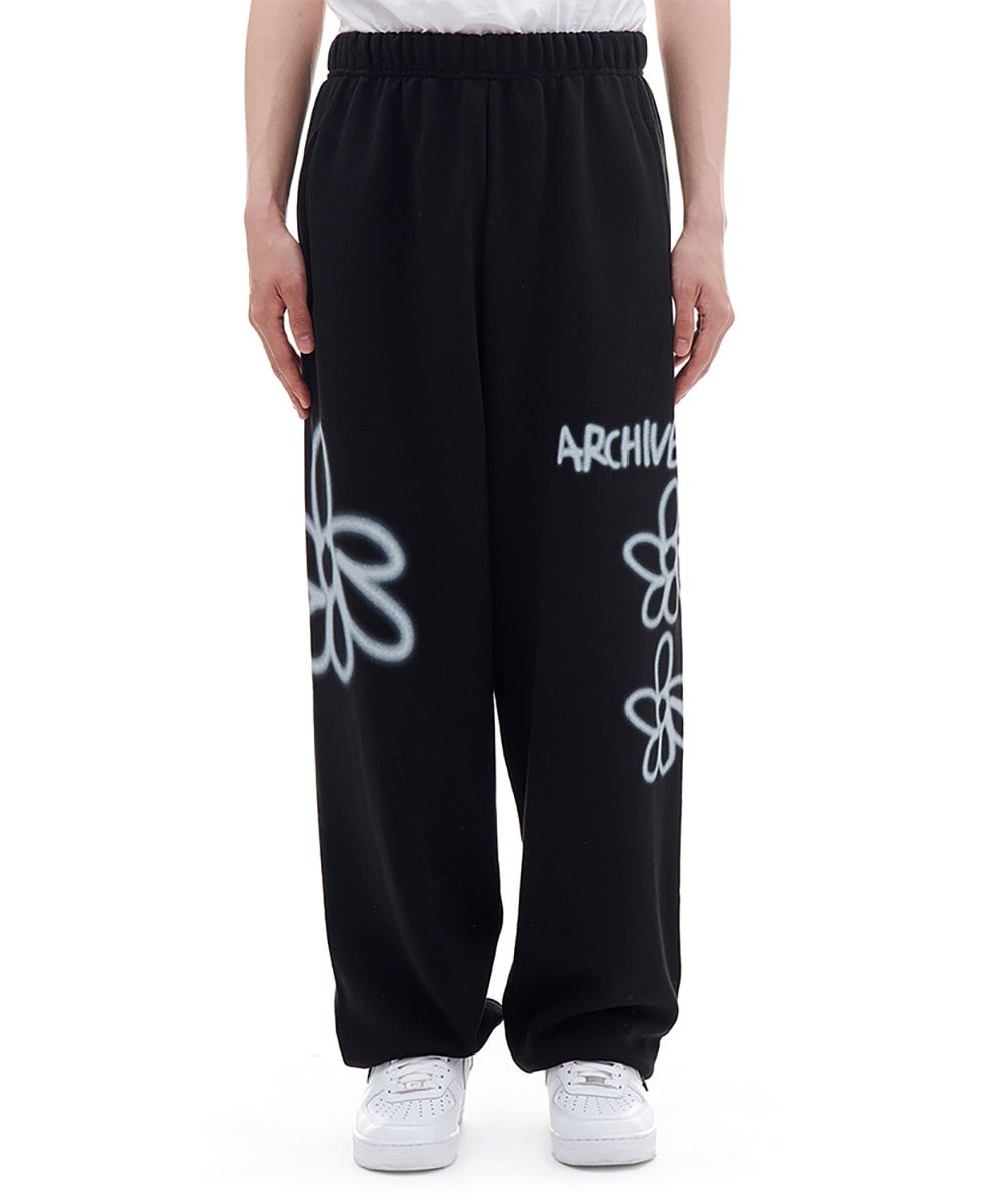 MUSINSA公式 | ARCHIVE BOLD 939 DAISY SWEAT PANTS_BLACK