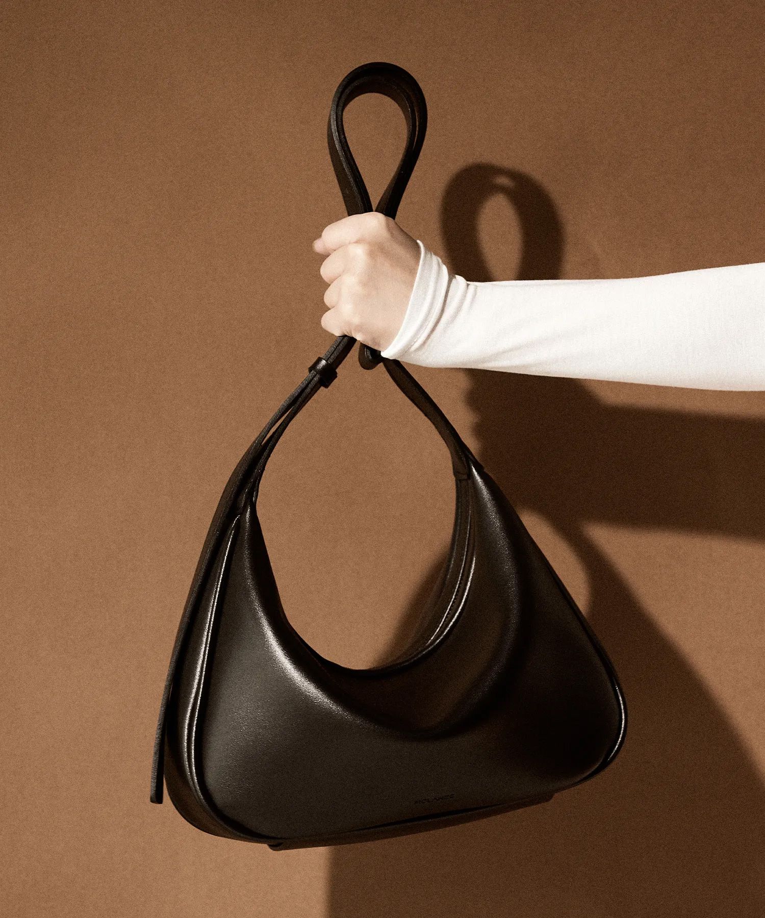 MUSINSA | MCLANEE Denver shoulder and crossbody bag