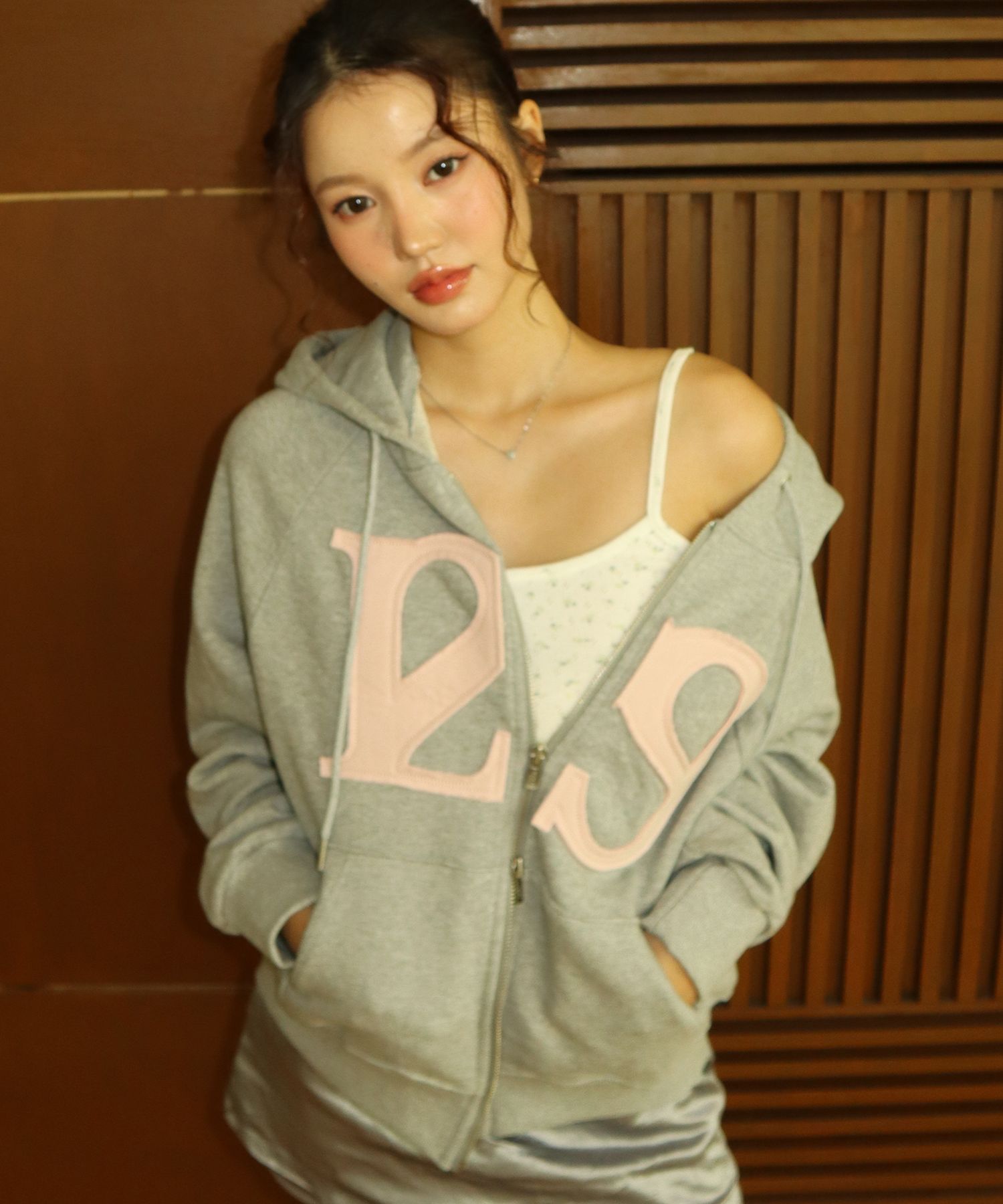 トップス ILLIGO Zip-Up Light Gray MUSINSA公式 | ILLIGO 129 Logo Patch Hood Zip-Up Light Gray