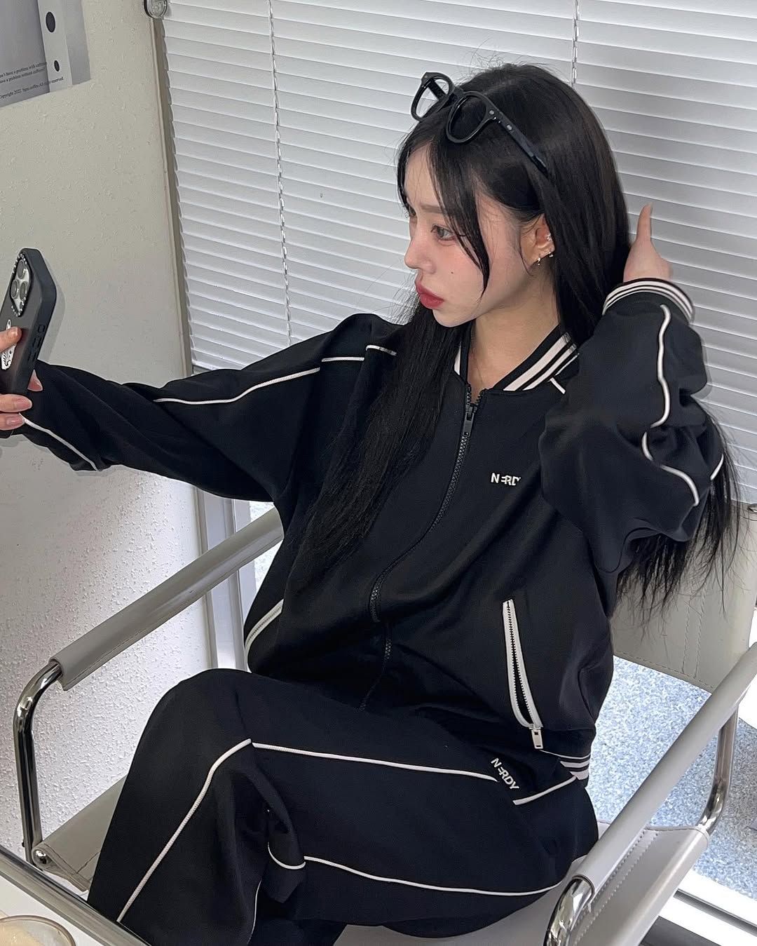 ☆NERDY☆ Varsity Track Jacket 24FW Black Red Brown MUSINSA公式 | NDY (nerdy) Varsity Track Jacket (Black/Red Brown)