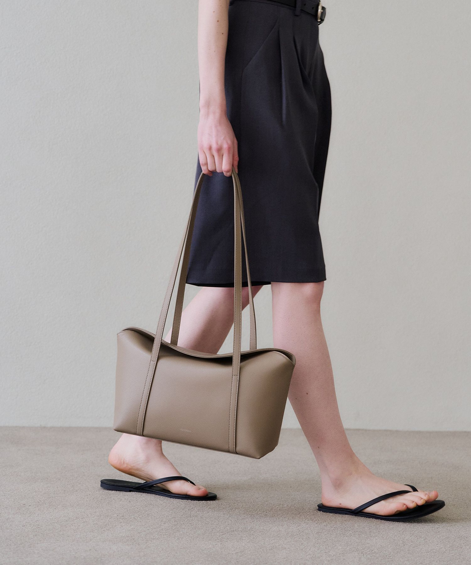 MUSINSA | MONOROW Sara bag Etoupe