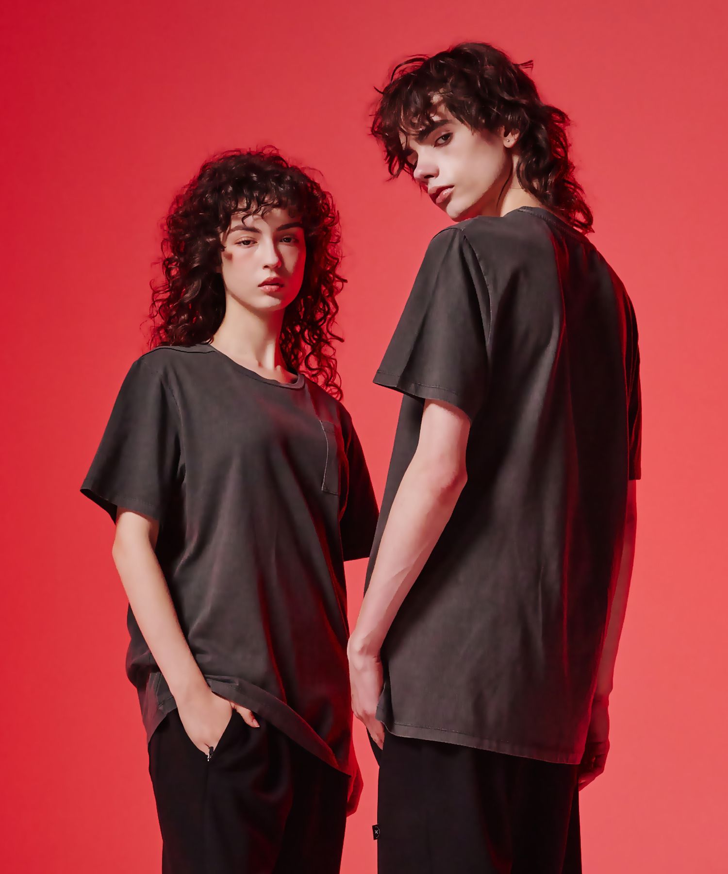 GALEX 데일리 파우치 반팔 티셔츠 차콜