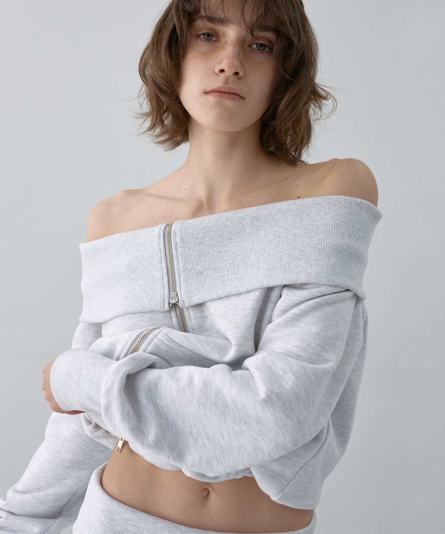 MUSINSA | s/e/o FOLDOVER OFF-SHOULDER ZIP-UP MELANGE GRAY