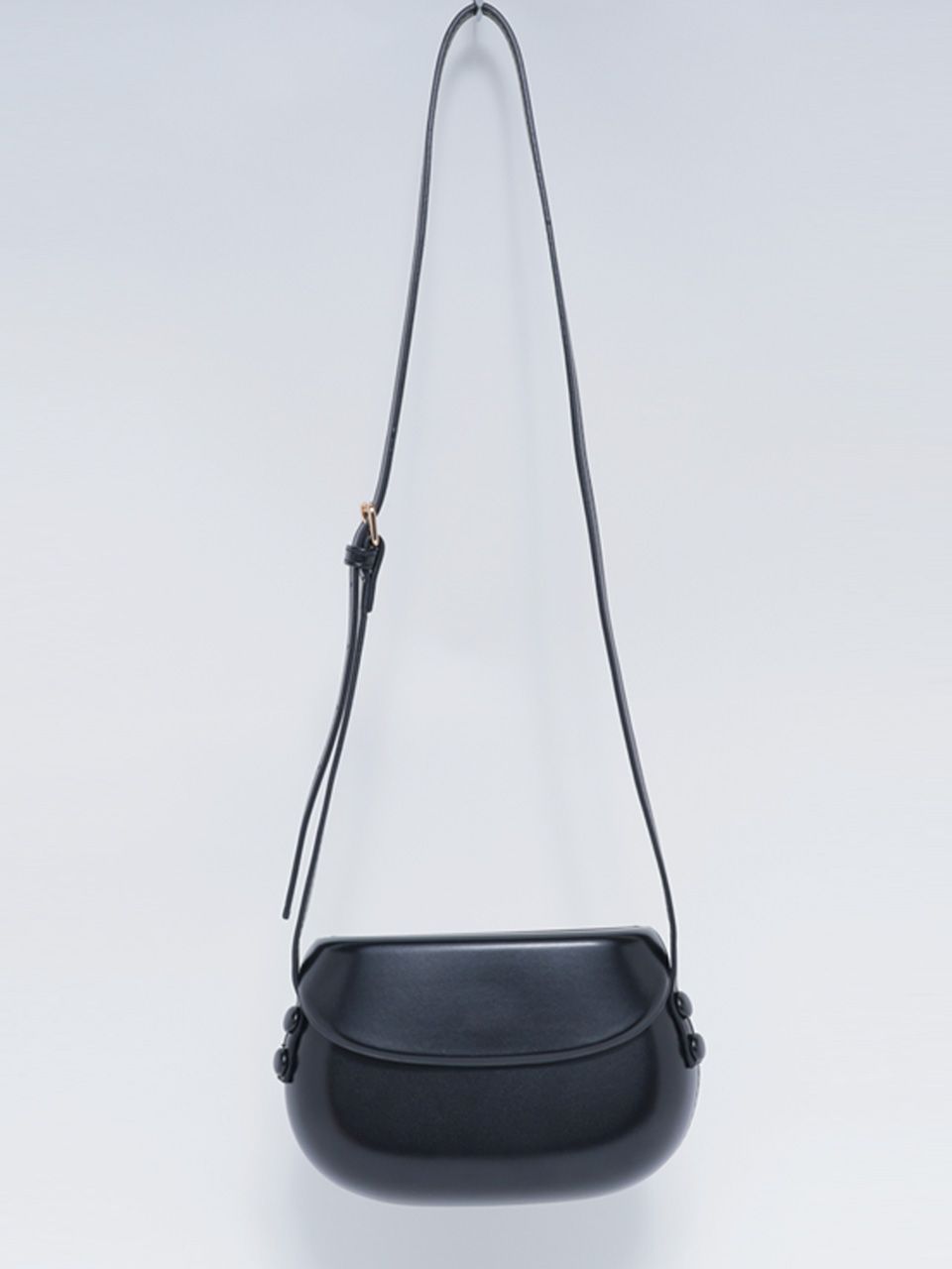 MUSINSA | BOMNAL BOUTIQUE Clam Mini Bag _ Black