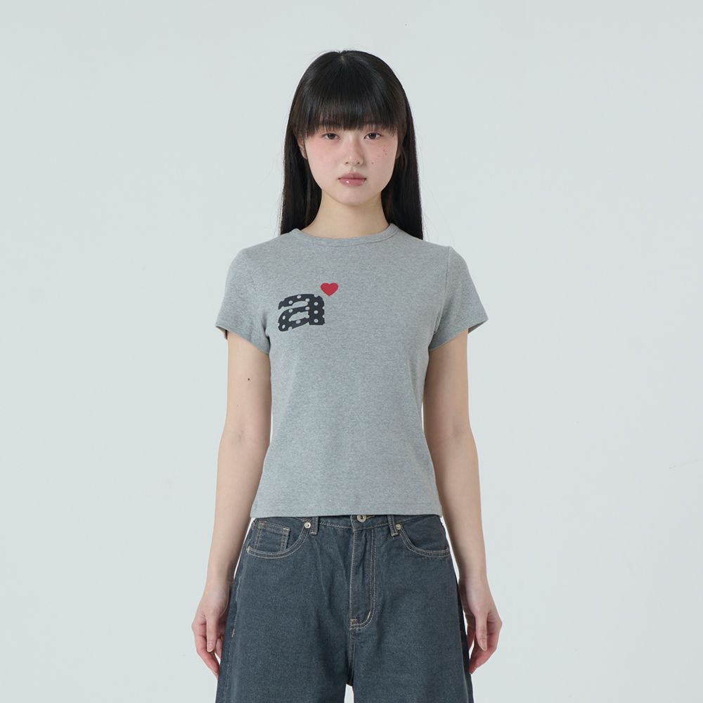 7月中旬お届けアイテム】DOT SMALL LETTER TEE [NAVY] – aeae JAPAN