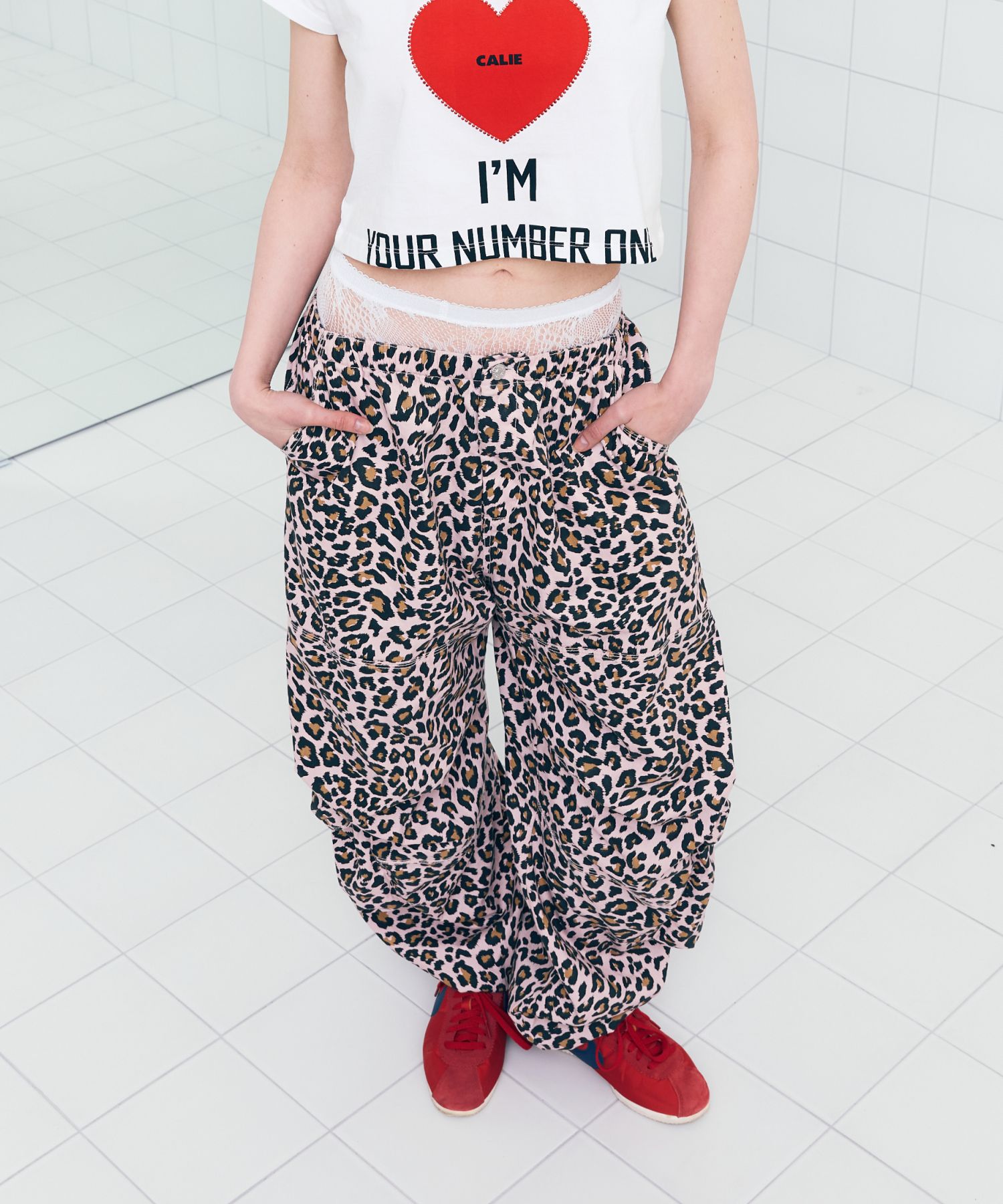 ASIF CALIE★韓国★人気★LEOPARD CARGO PANTS ヒョウ柄 パンツ ASIF CALIE☆韓国☆人気☆LEOPARD CARGO PANTS ヒョウ柄 パンツ