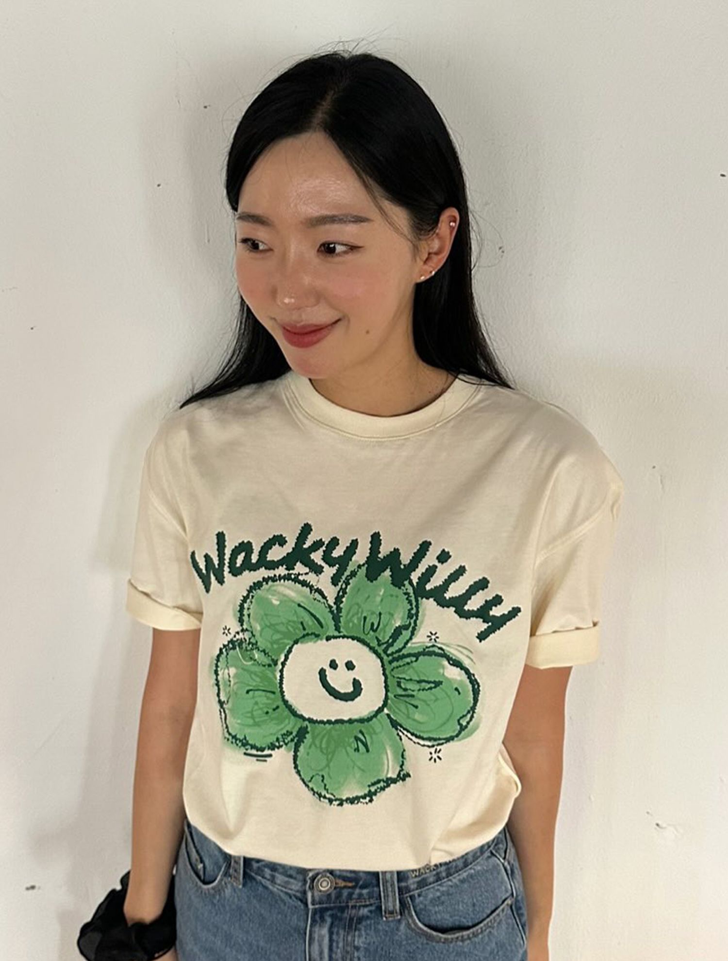 MUSINSA | WACKY WILLY Signature Big Lily Short Sleeve T