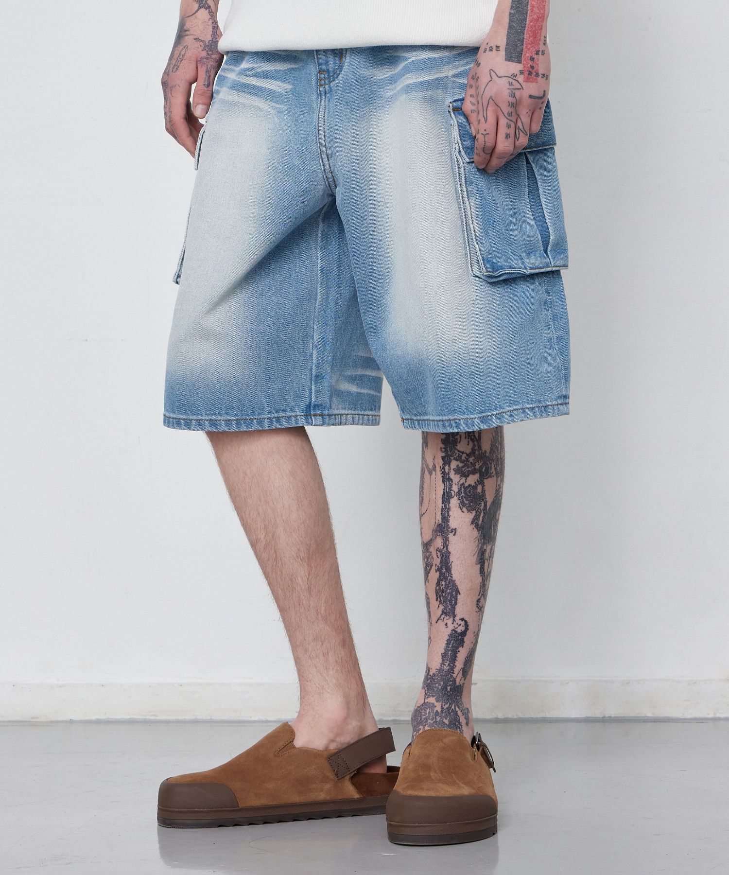 MUSINSA公式 | VTWO CAT BRUSH WASH CARGO BERMUDA DENIM PANTS (LIGHT