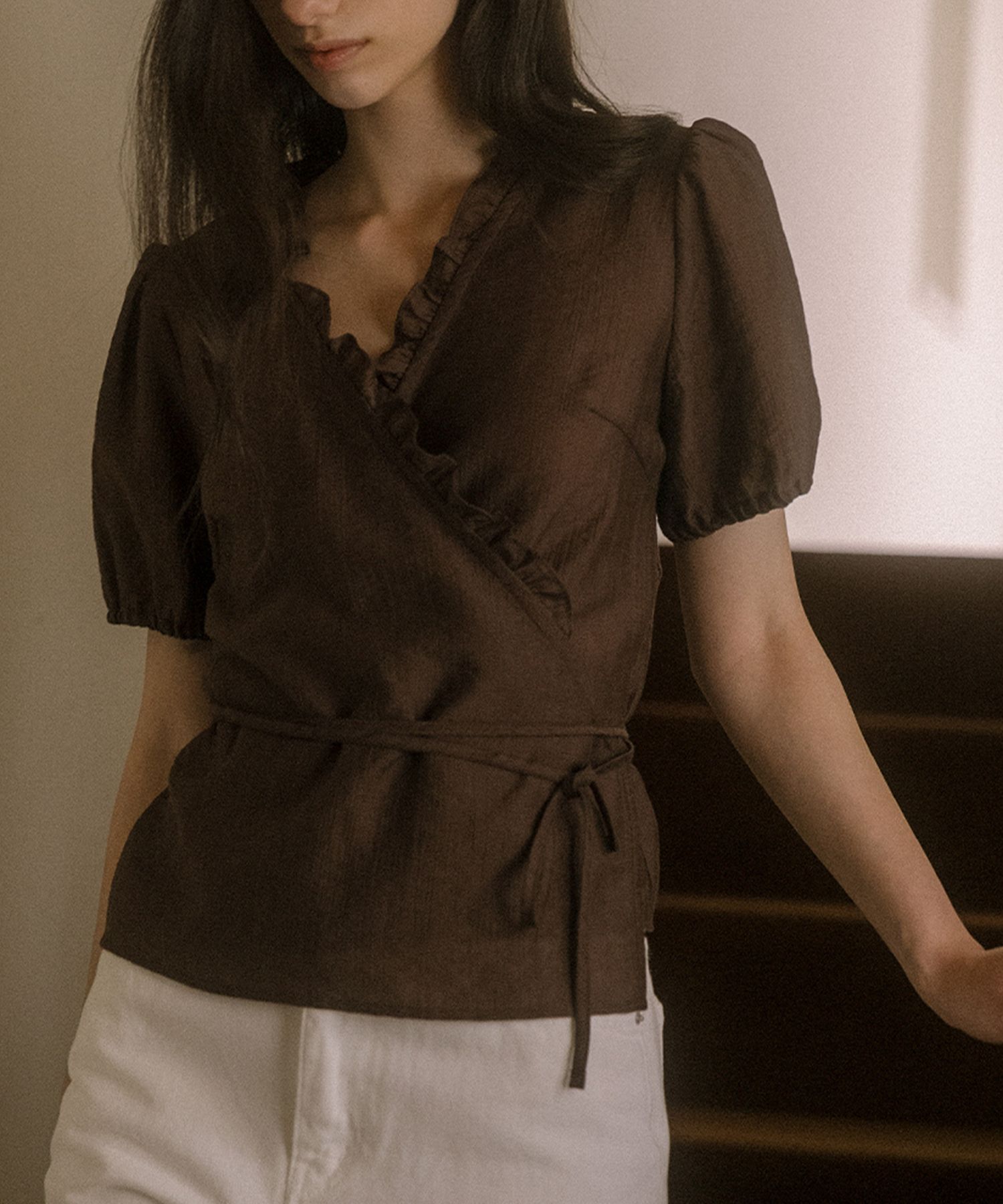 MUSINSA公式 | TILL I DIE Frill wrap blouse TISU03BL04_Brown