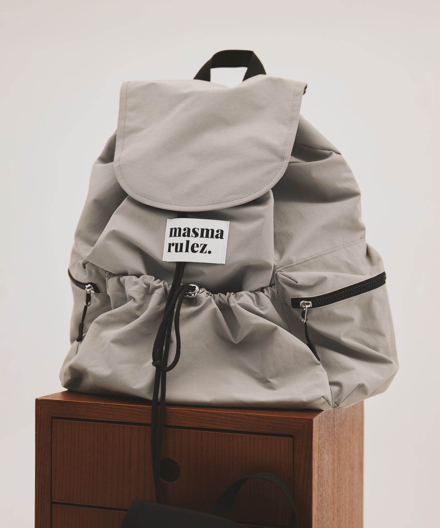 トートバッグ masmarulez String flap backpack Gray 5008899460 MUSINSA | MASMARULEZ [INT] String flap backpack _ Gray