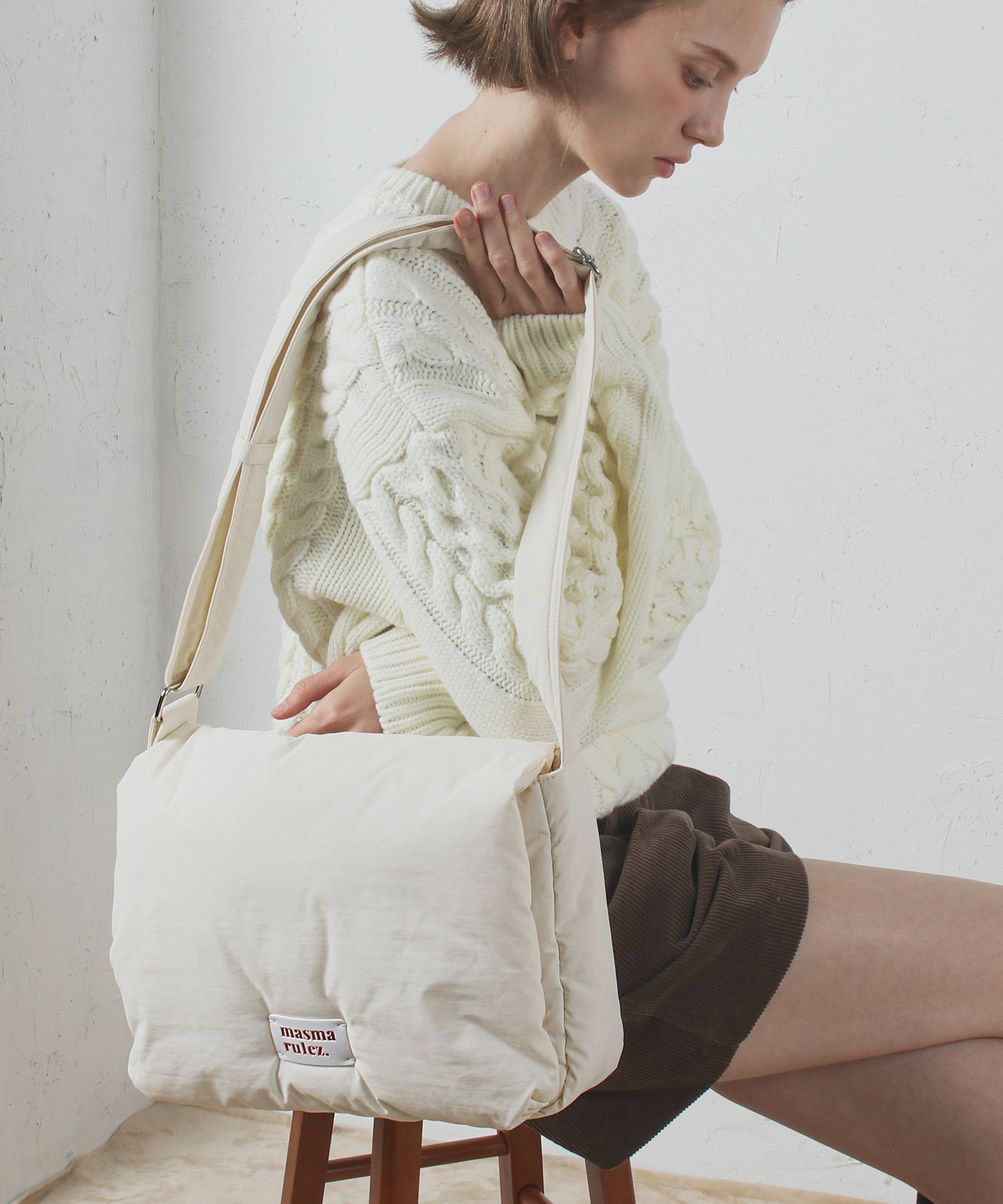 ショルダーバッグ・ポシェット masmarulez Large Plumpy Padded Crossbag Cream 5012759603 MUSINSA | MASMARULEZ [INT] Large plumpy padded cross bag _ Cream