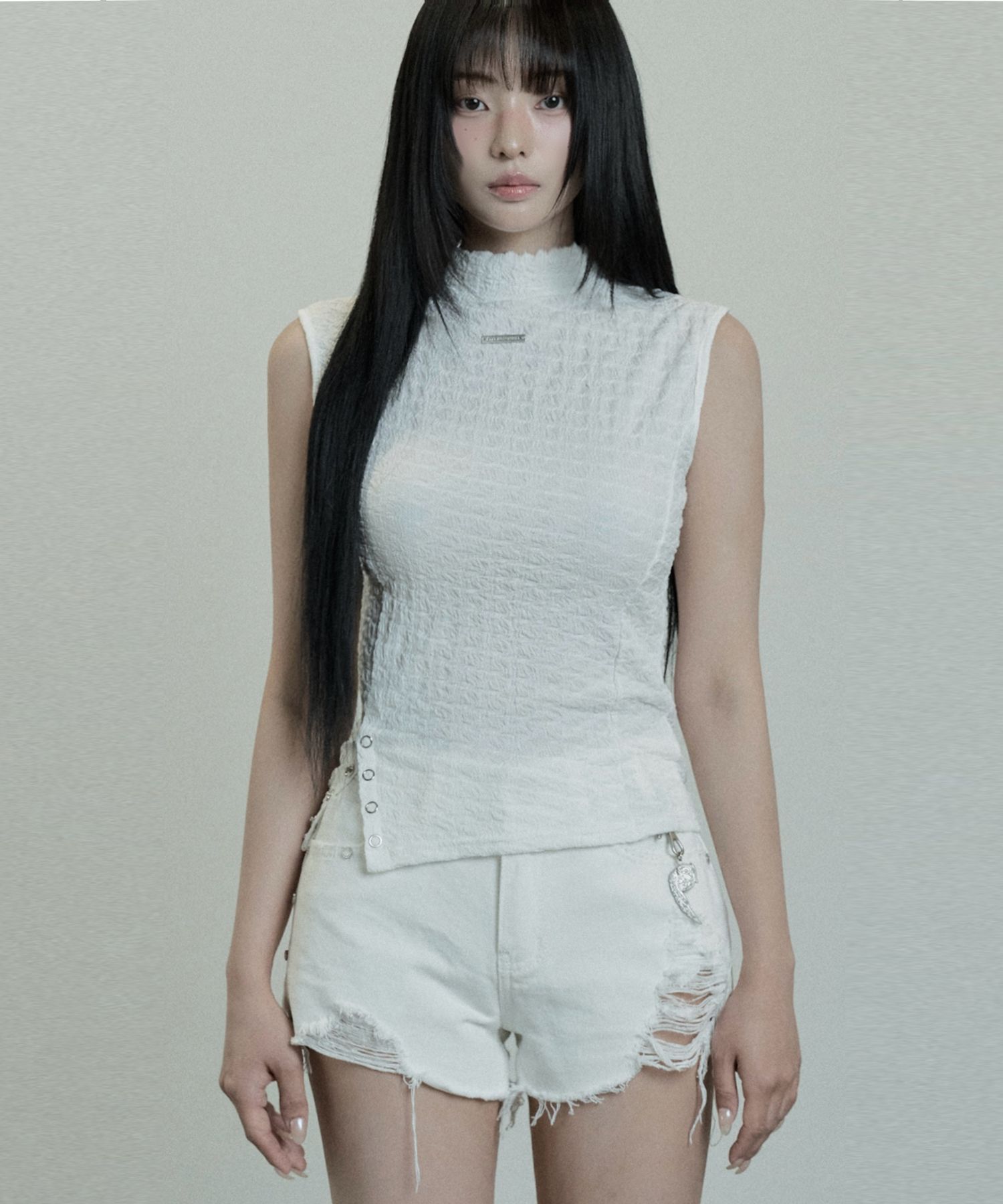 MUSINSA公式 | ETRE AU SOMMET Scarf Wrinkle Slit Top (Ivory)