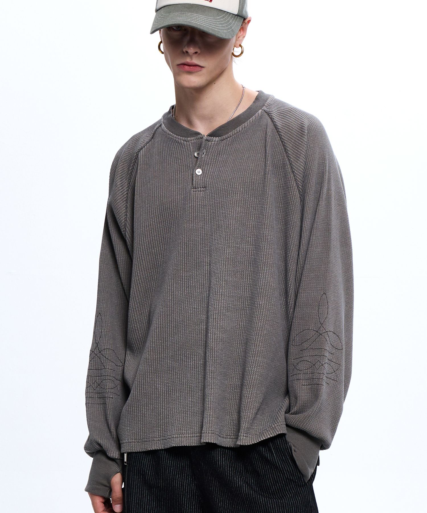 MUSINSA公式 | RSSC WASHING WAFFLE HENLEY NECK LONG SLEEVE - ASH GRAY