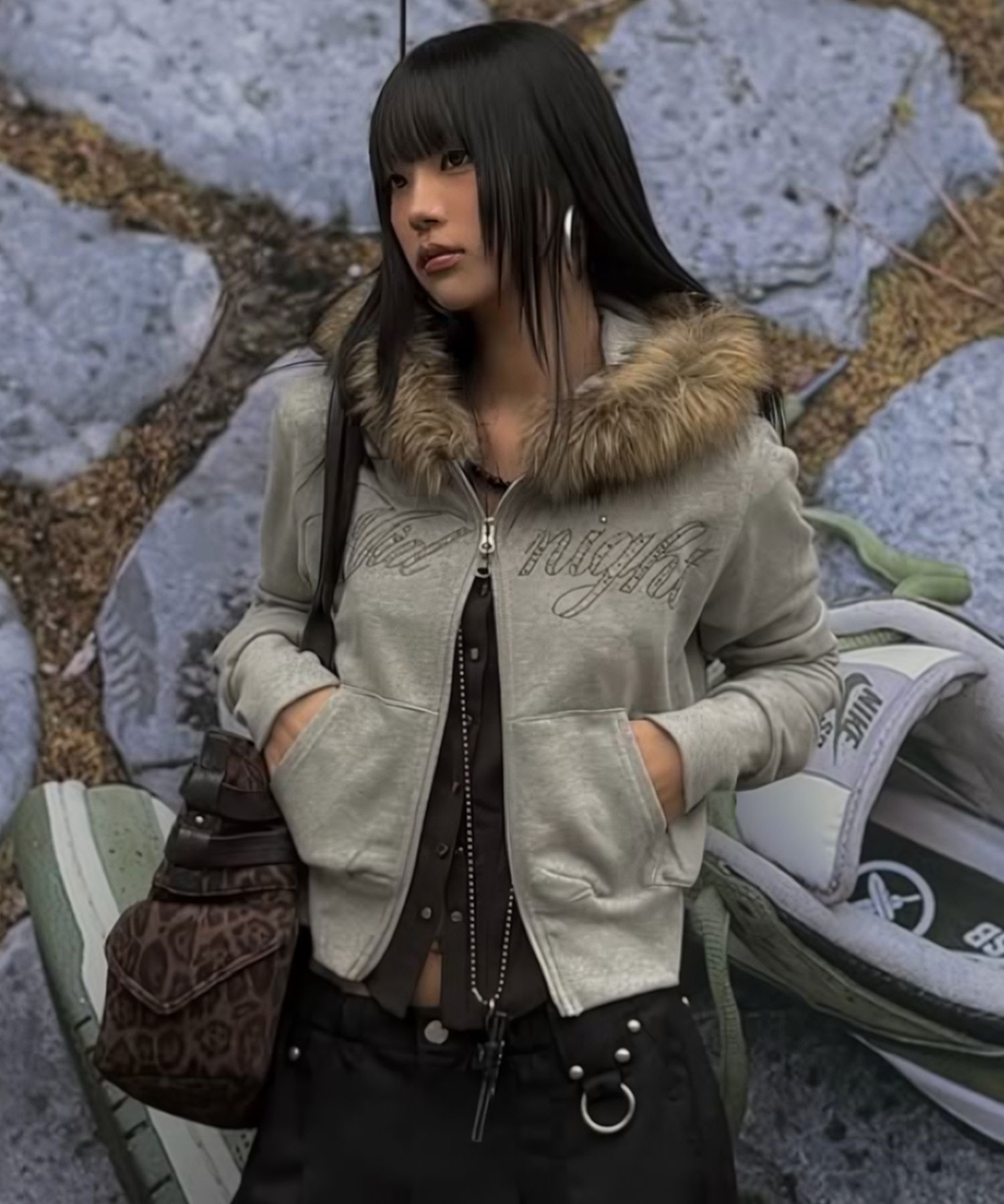 MUSINSA公式 | MIDNIGHT MOVE crop hair zip up (grey)