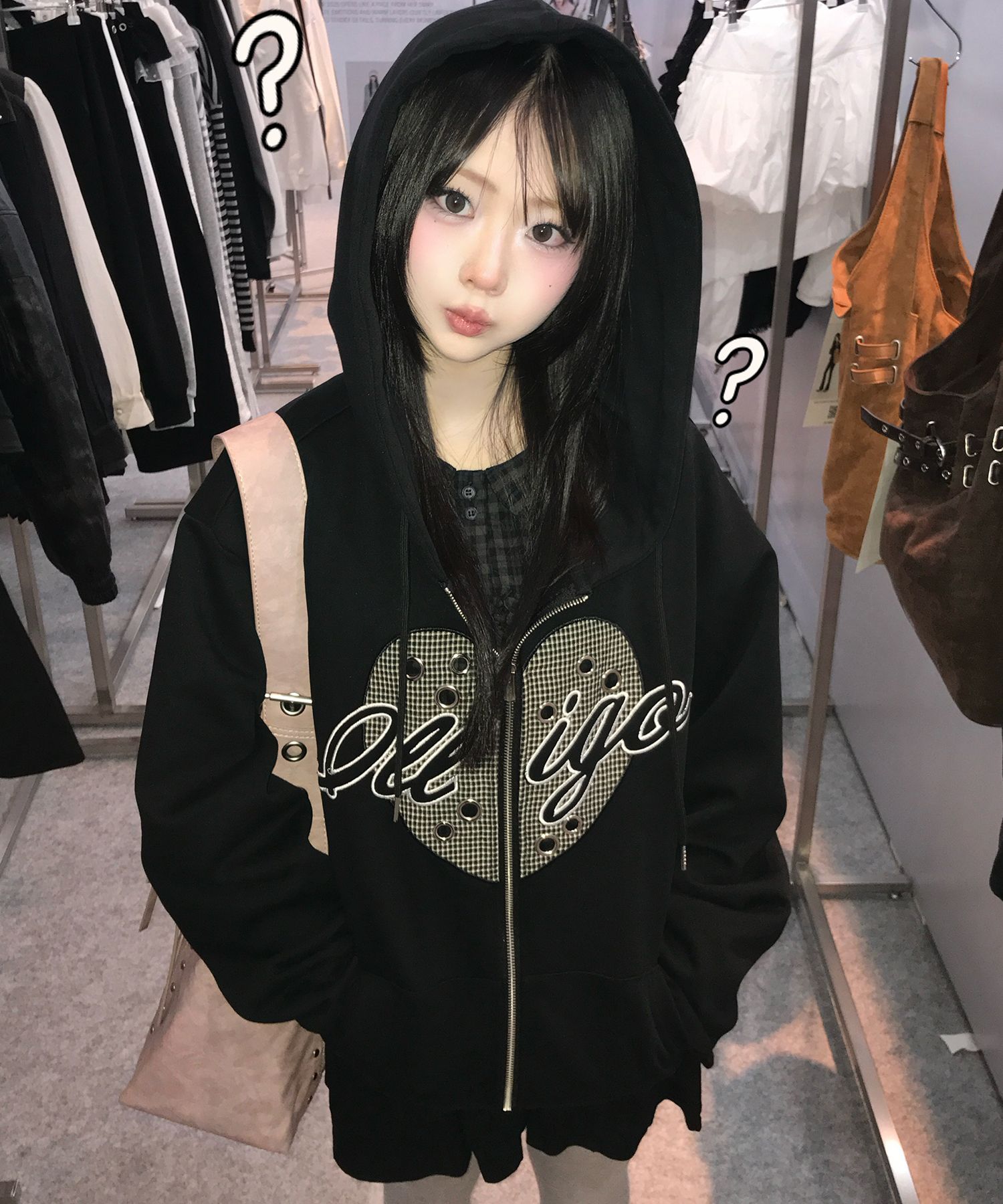 MUSINSA ILLIGO パーカー 黒 セール】129ロゴパッチフードジップブラック（パーカー）｜ILLIGO
