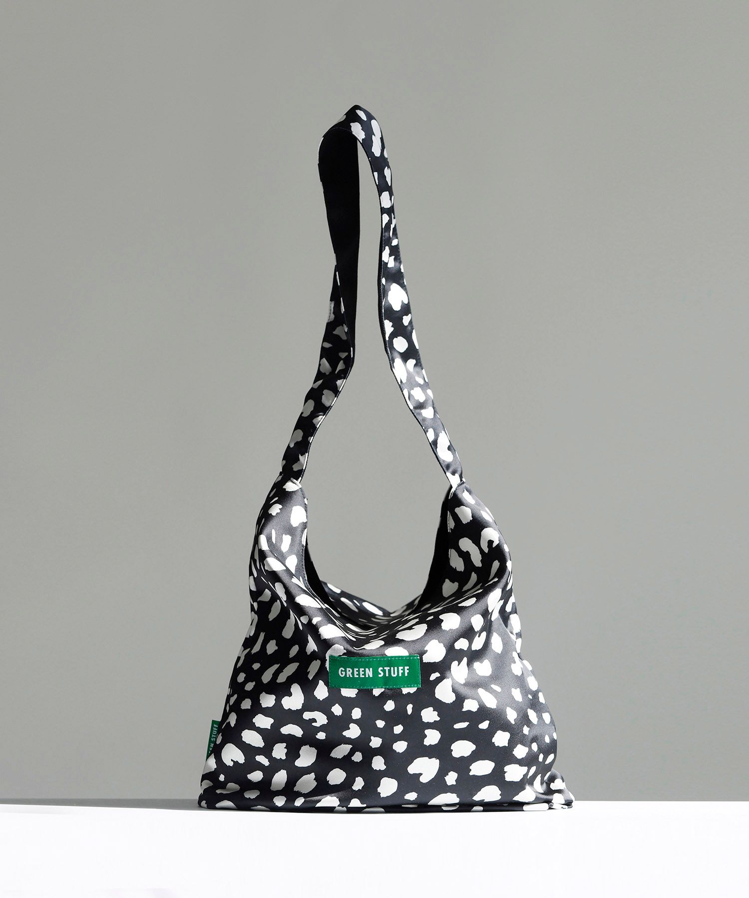 Shop Bags at MUSINSA