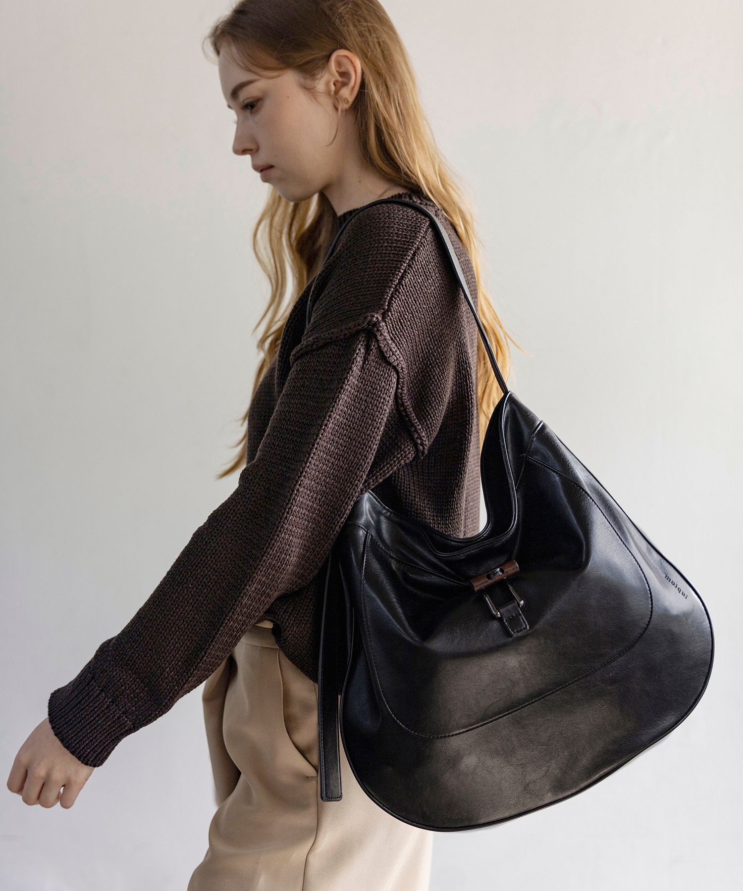 モイクイ ショルダーバッグ MOIQUI レディース Jadin phone wallet ジェディン フォン ウォレット CREAM クリーム BLACK ブラック 1061969 バッグ