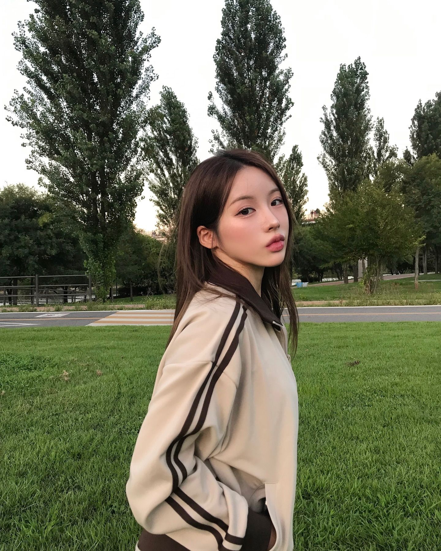 MUSINSA公式 | NDY (nerdy) Classic NY Track Top Light Beige