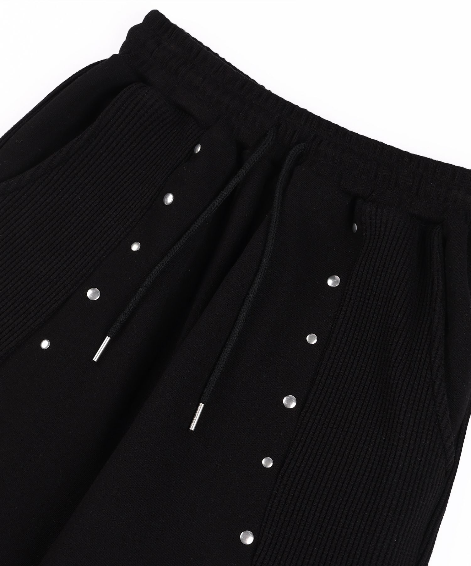 MUSINSA | NASTYKICK Waffle Stud Sweatpants (Black) K25QC692