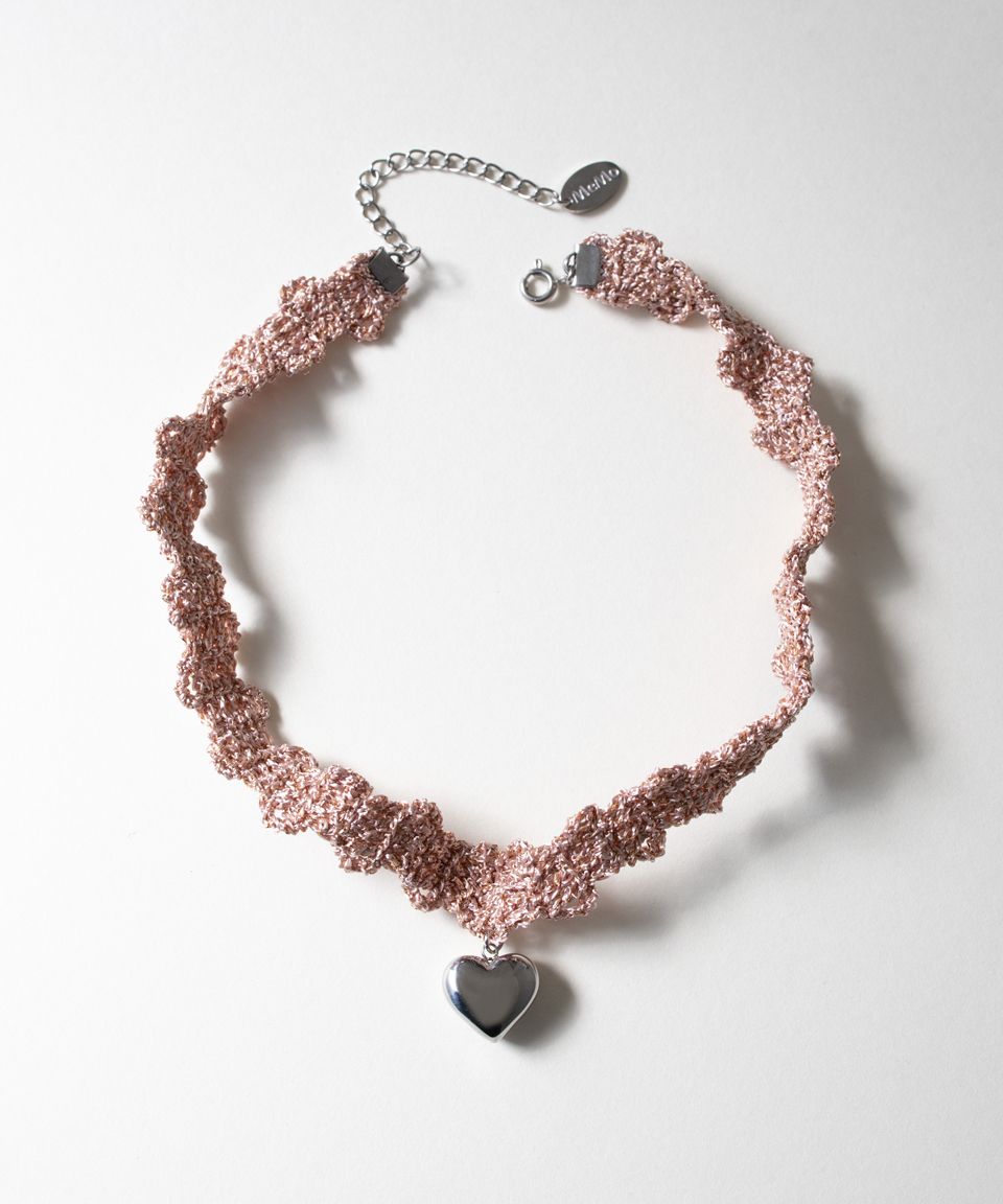 MUSINSA | MERRYMOTIVE Heart and rose pink knit choker