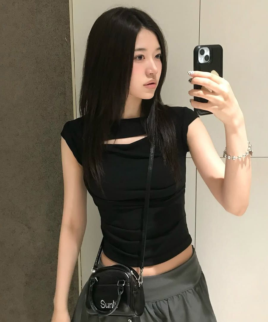 MUSINSA公式 | FLAREUP アシンメトリードレープロールアップTシャツ