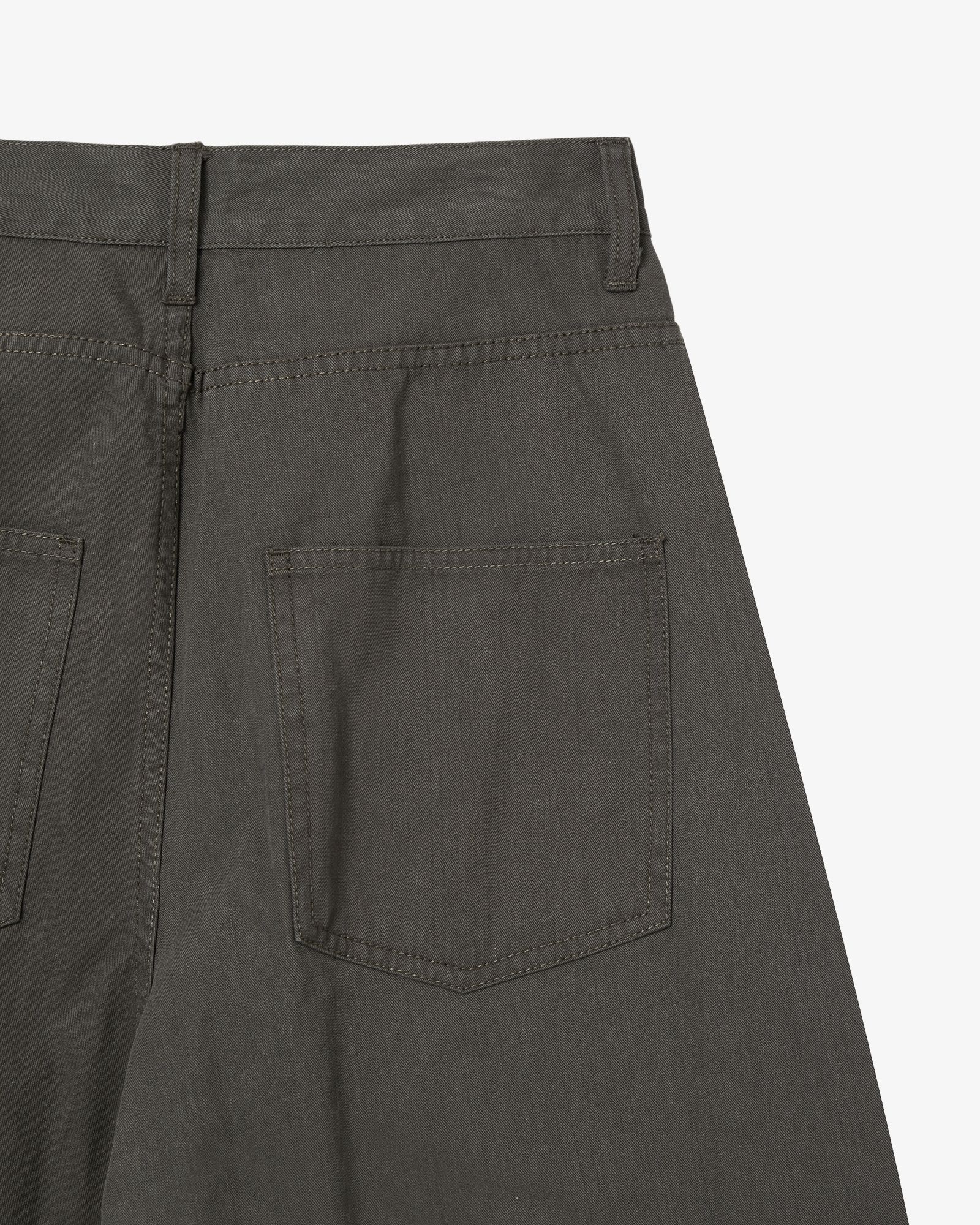 ★AEAE★ STUD SHORTS CHOCOLATE AE45SWHP002CHO MUSINSA | AEAE STUD SHORTS [CHOCOLATE]