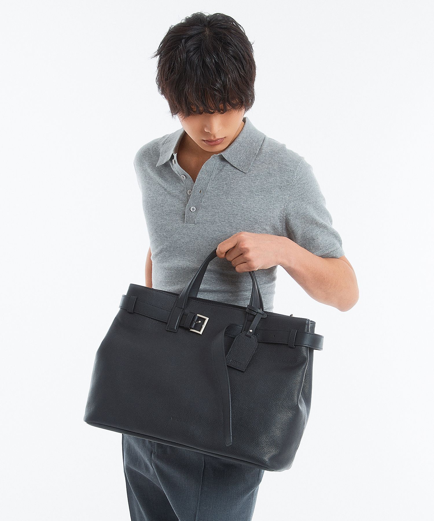 Belt leather tote bag, black