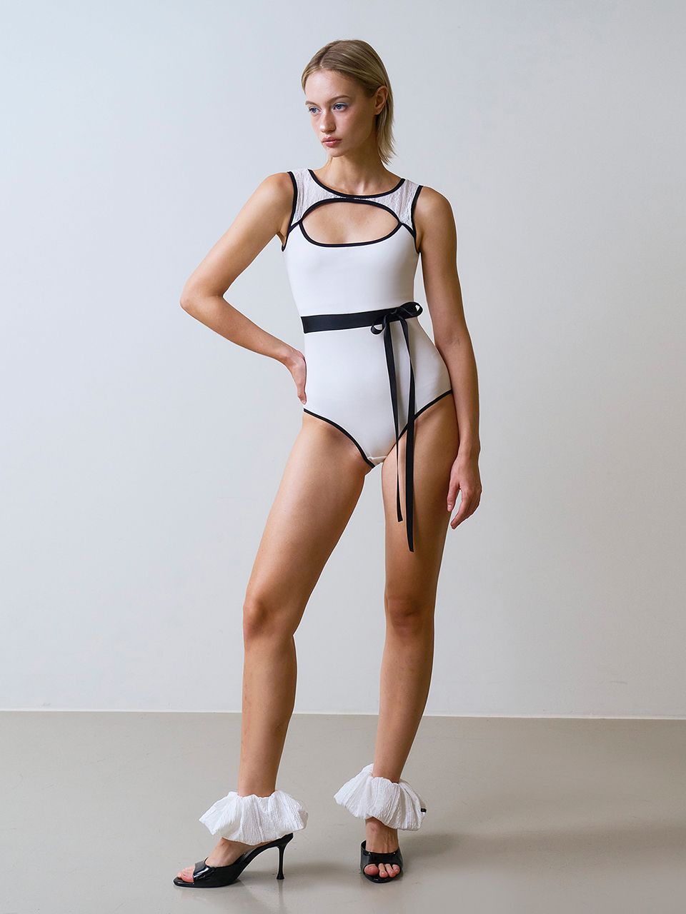 ★VINAJ★ lace shoulder monokini P0000ELC MUSINSA | VINAJ Unbalanced Long Ribbon Lace Shoulder