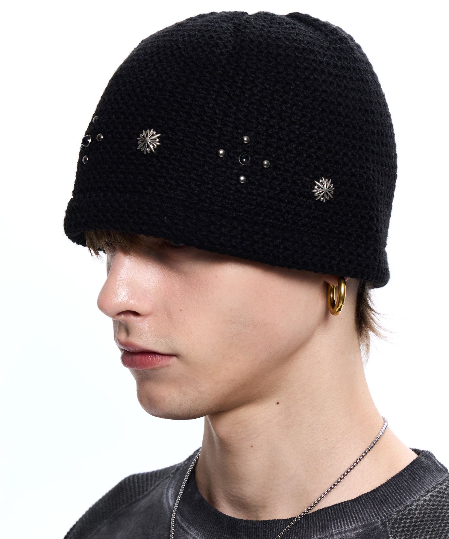 MUSINSA | RSSC SUNBURST RIVET KNIT BEANIE - BLACK