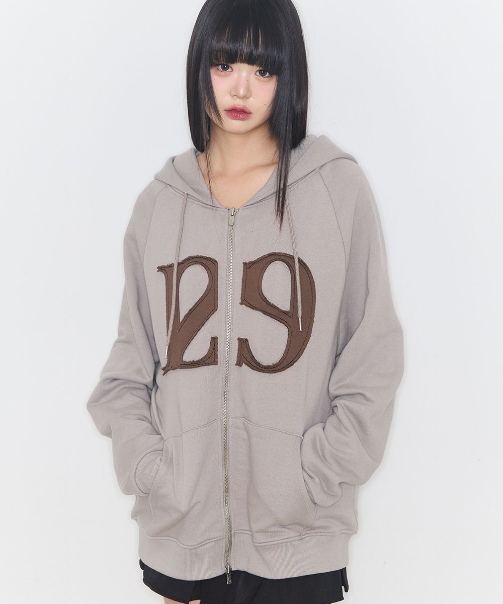 ILLIGO イリゴ129 ロゴパッチフードジップアップクリーム ILLIGO】☆送料・関税込☆129ロゴパッチフードジップアップ (ILLIGO
