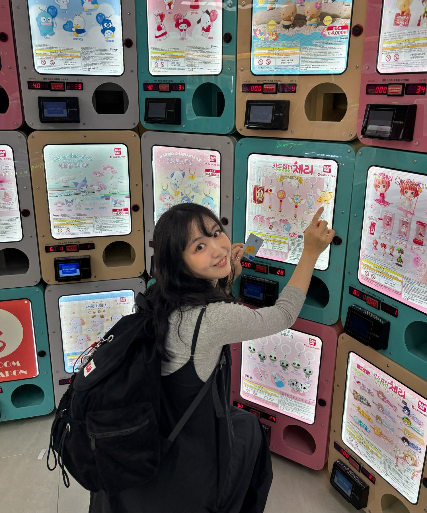 kumiusa購入ページ MUSINSA公式 | LOVERAVELIVE Lovely Suede Cargo Backpack (black)