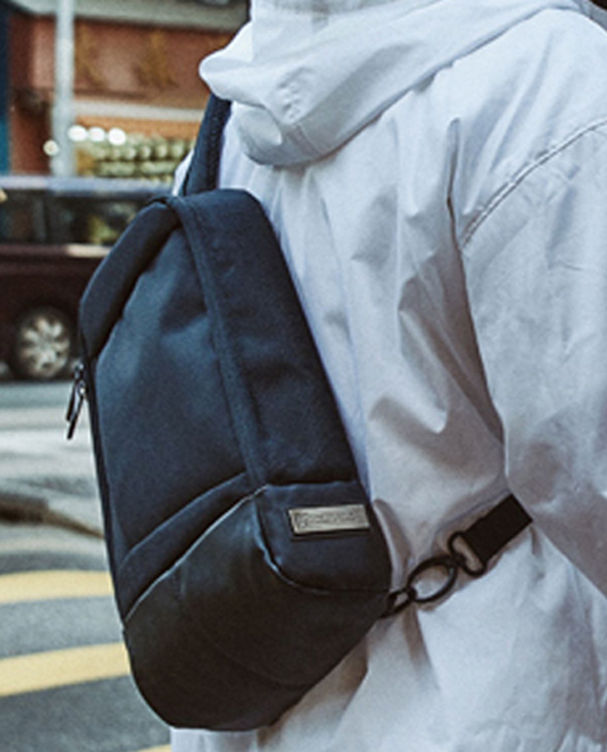 몬스터리퍼블릭(MONSTER REPUBLIC) GORGEOUS SLING BAG SERIES