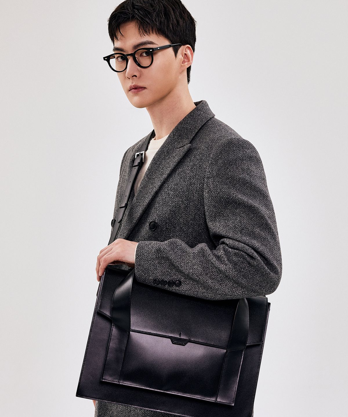 베드포드일레븐스(BEDFORD11TH) 폴리건사첼 CEO백 블랙