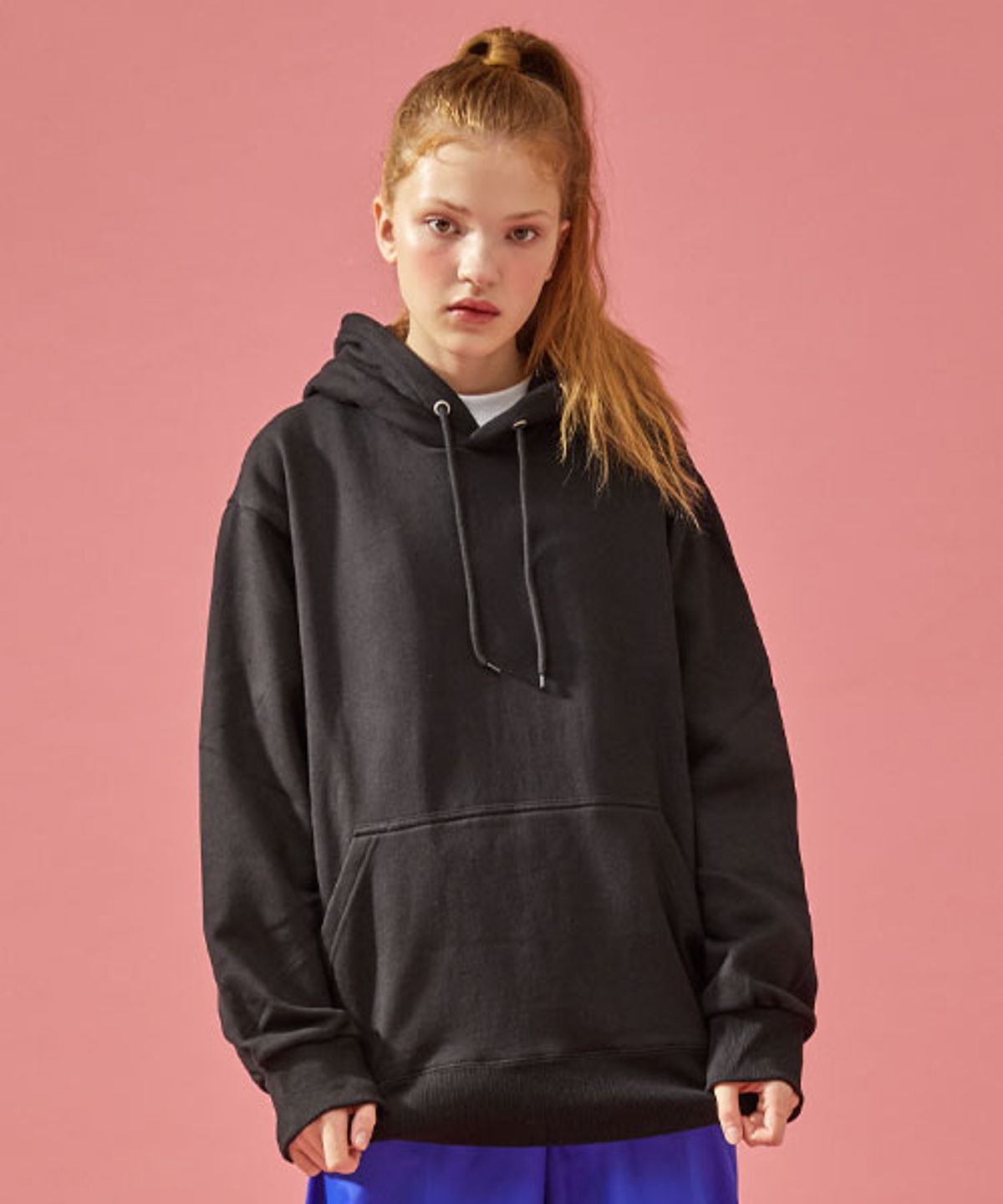 유니어패럴(UNI APPAREL) 베이직 스웨트 후드티 블랙