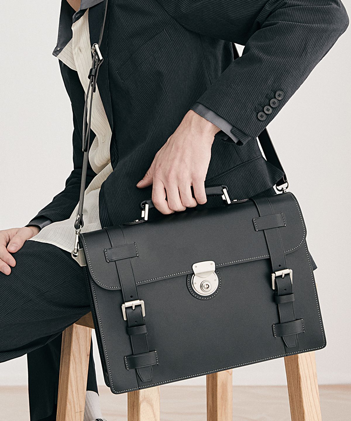 브로그앤머로우(BROGUE AND MORROW) ALX Bag (L/Black)