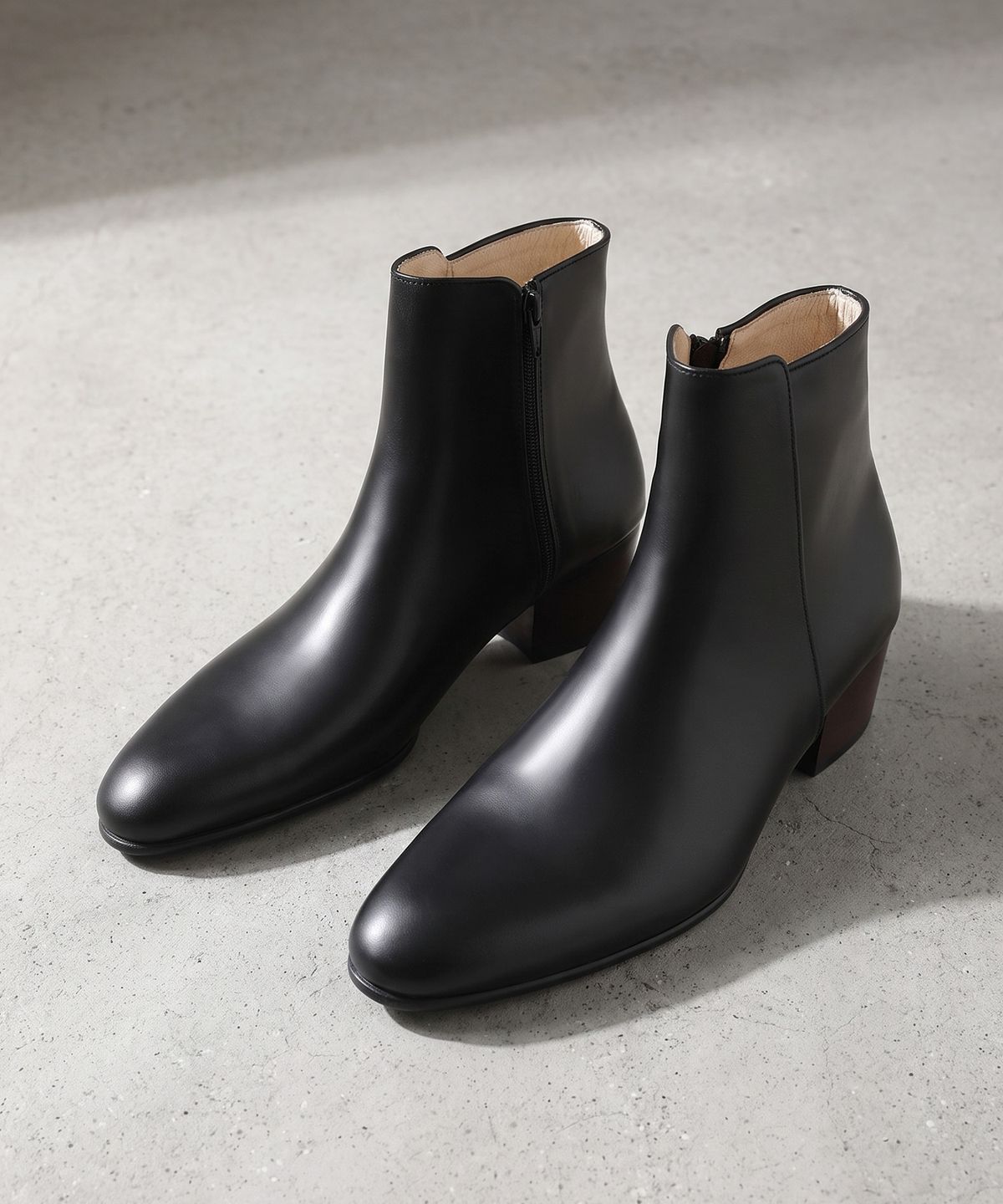 피렌체 아뜨리에(FIRENZE ATELIER) 4.7cm 카스타솔 미니멀 지퍼 앵클부츠 3335 [BLACK FG]