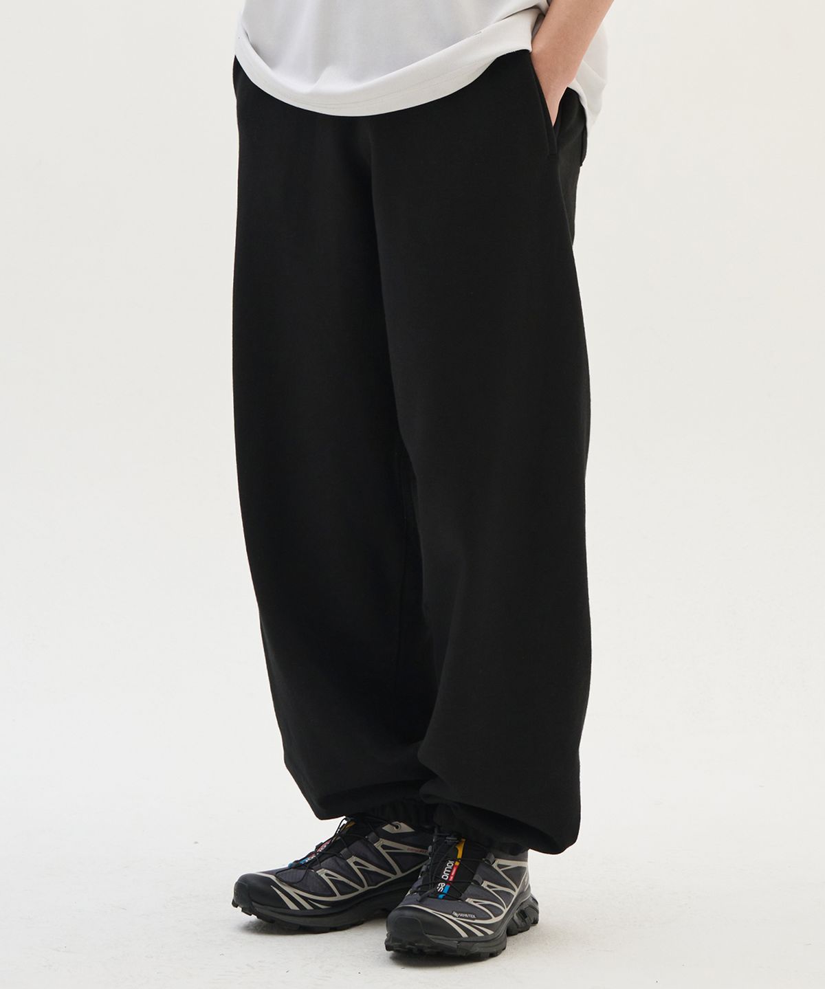 제로(XERO) Classic Sweat Pants [Black]