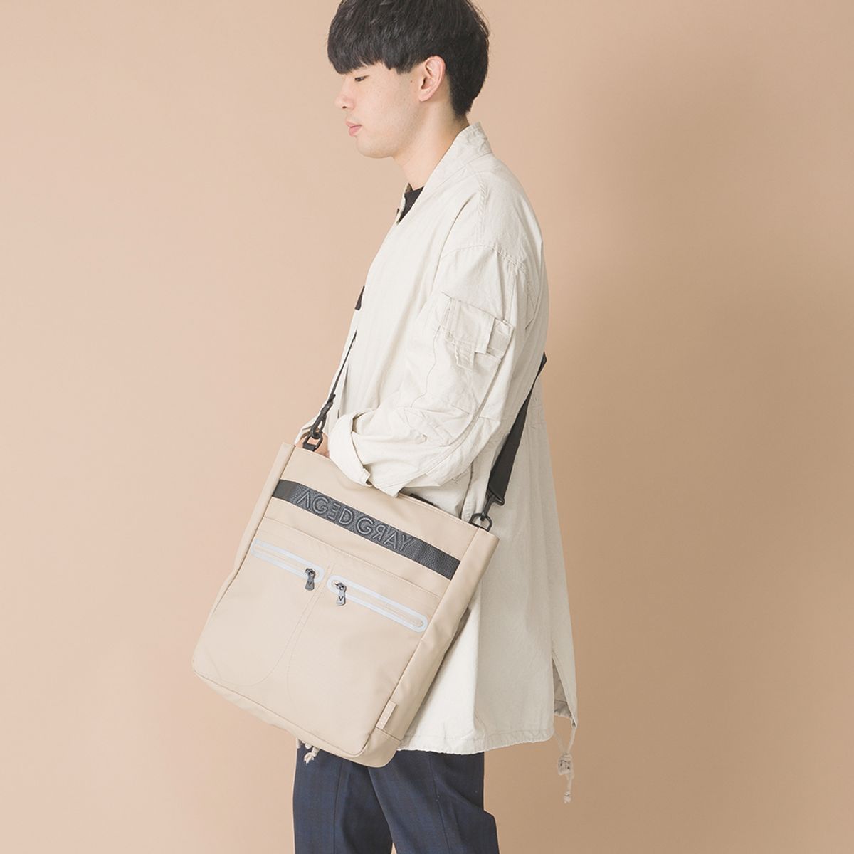에이지 그레이(AGED GRAY) AI01FAB (Beige) Bright tote 브라이트 토트백 베이지