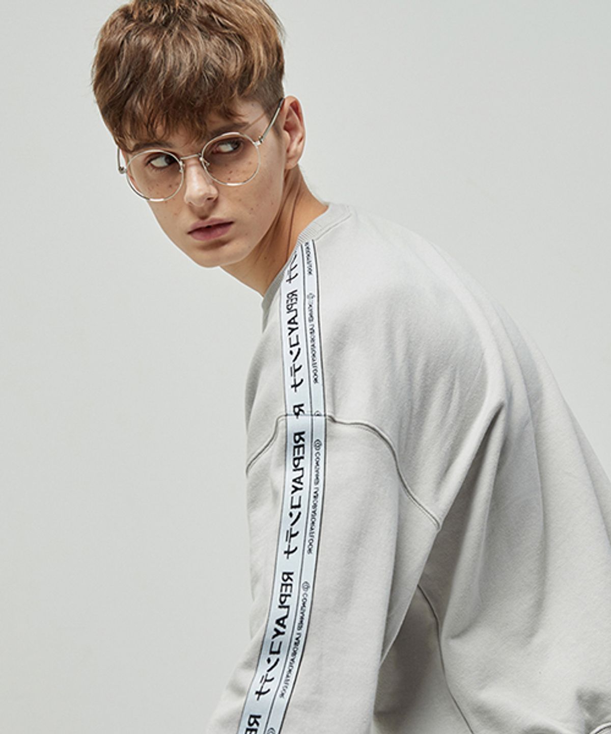 리플레이컨테이너(REPLAY CONTAINER) container lap tape mtm (light gray)