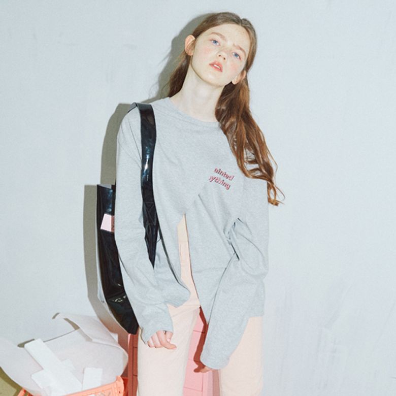 AG1 PT SLIT T-SHIRTS_GREY