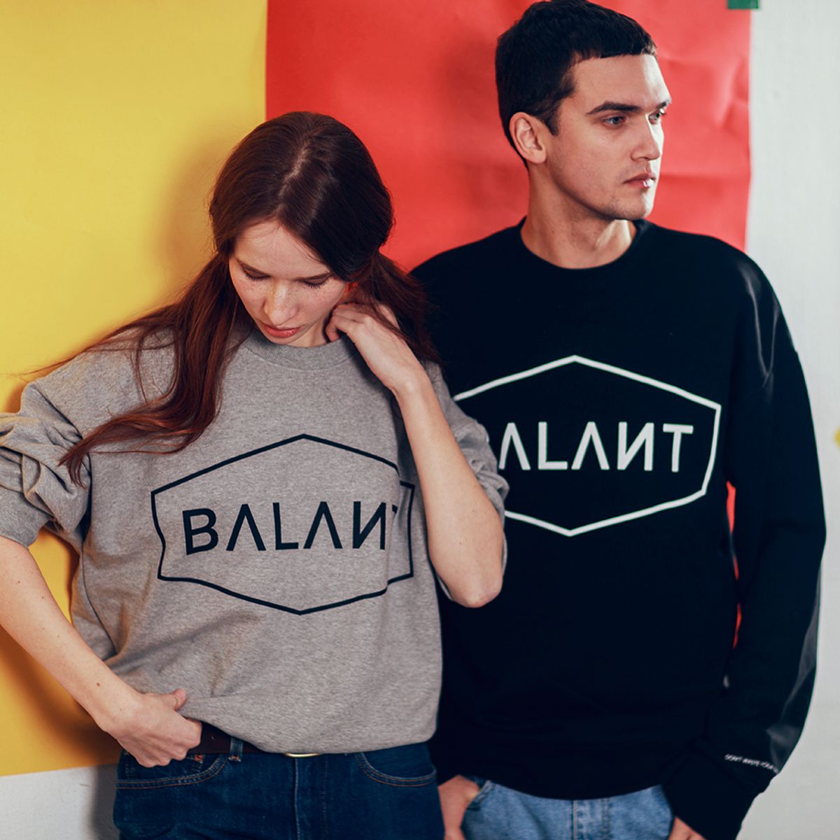 발란트(BALANT) 베이직 헥사곤 로고 스웨이트셔츠 블랙