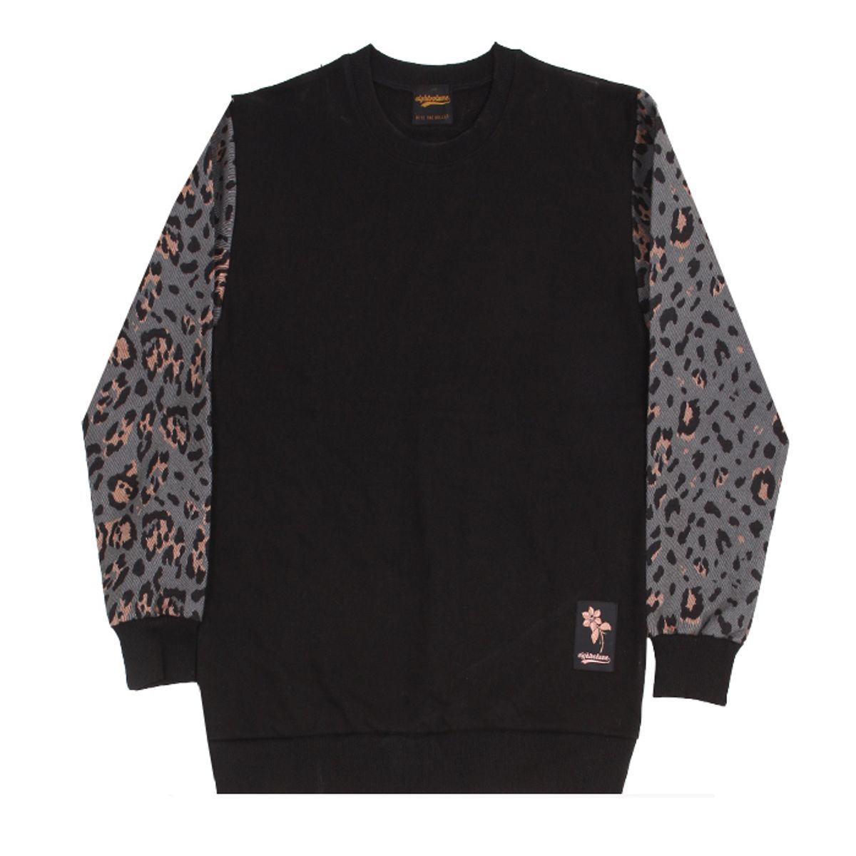 에잇볼륨(EIGHTVOLUME) EV Reopard Arms Crewneck