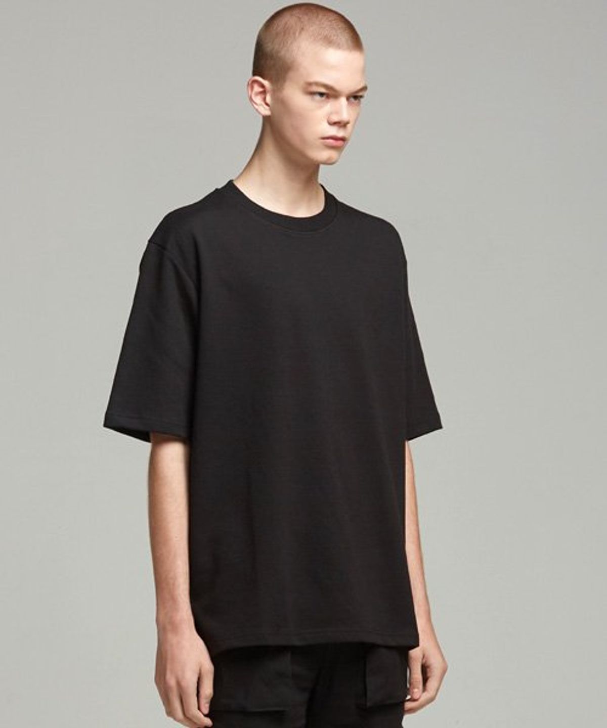 티아즈(TEEAZ) [UNISEX] 45수 특양면 옆트임 오버핏 반팔티 (블랙)