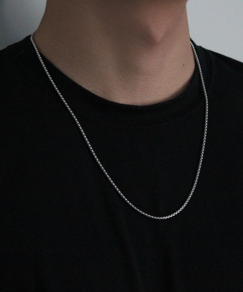 Square chain necklace