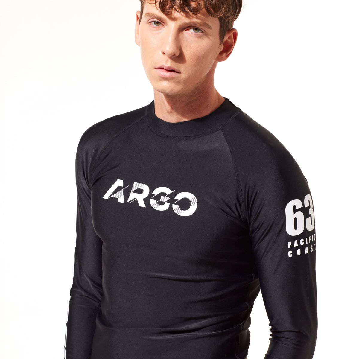 아르고(ARGO) 아르고 발보아 남성 래쉬가드 상의 블랙