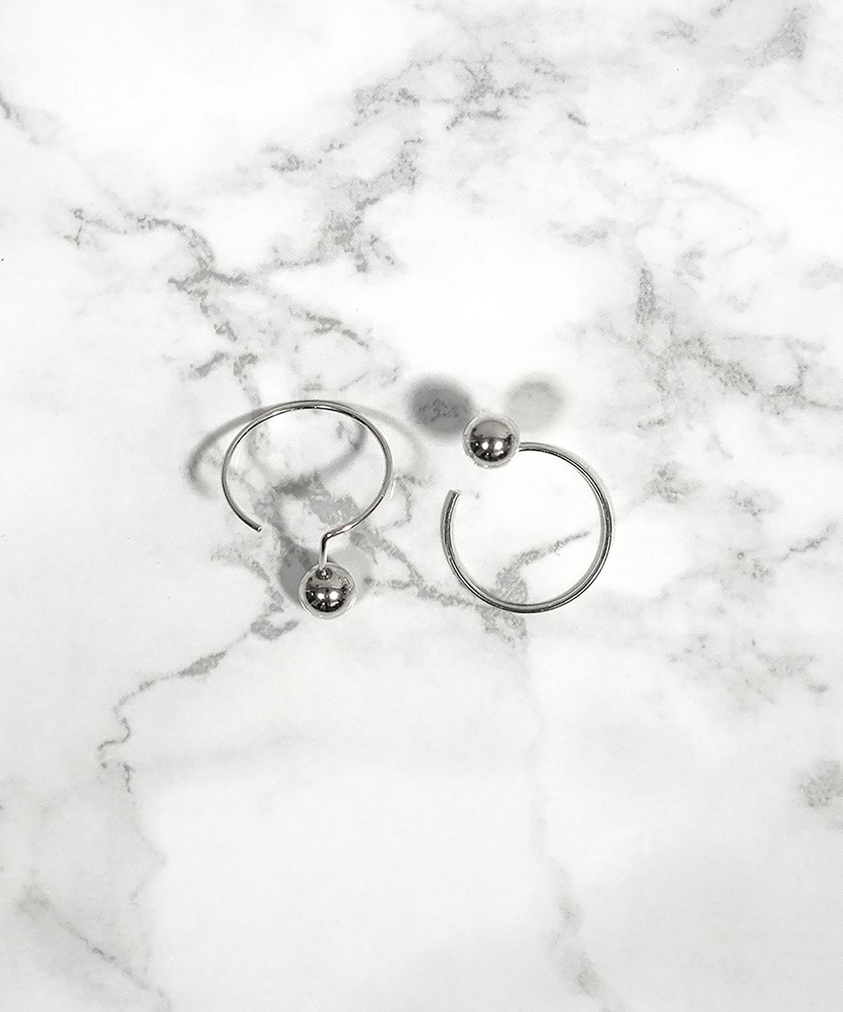 원이너프(ONE ENOUGH) Onepoint Circle Earrings