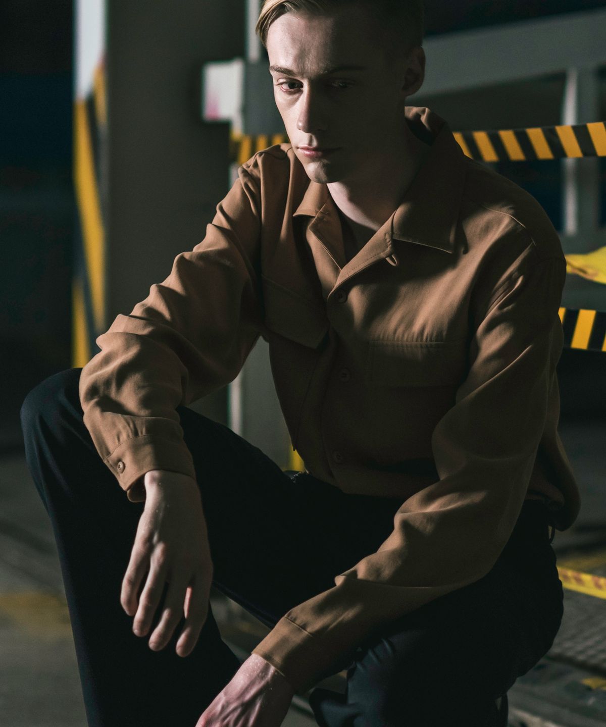 로얄위(THE ROYAL 'WE) TRUCKER SHIRTS CAMEL