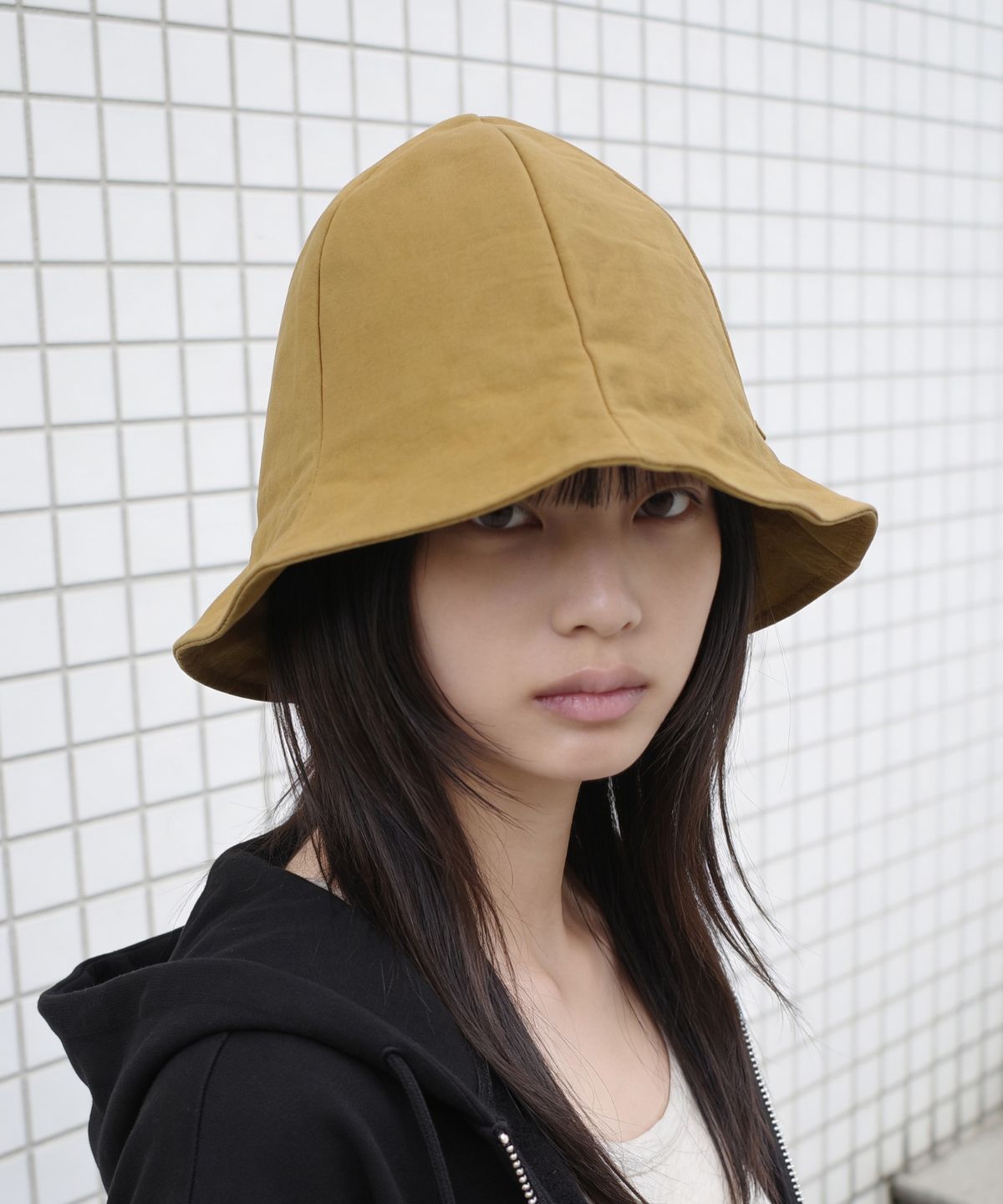 언더컨트롤 스튜디오(UNDERCONTROL STUDIO) 코튼 사계절 햇빛 차단 캐주얼 여성 버킷햇 WIRE BELL BUCKET / BIO / DARK MUSTARD