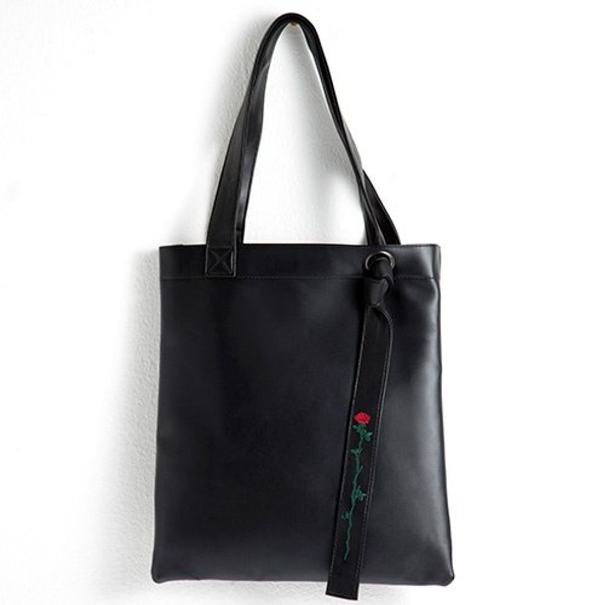 옐로우스톤(YELLOWSTONE) 가죽 장미자수 숄더백 LEATHER KNOTS BAG -YS2057BF 블랙