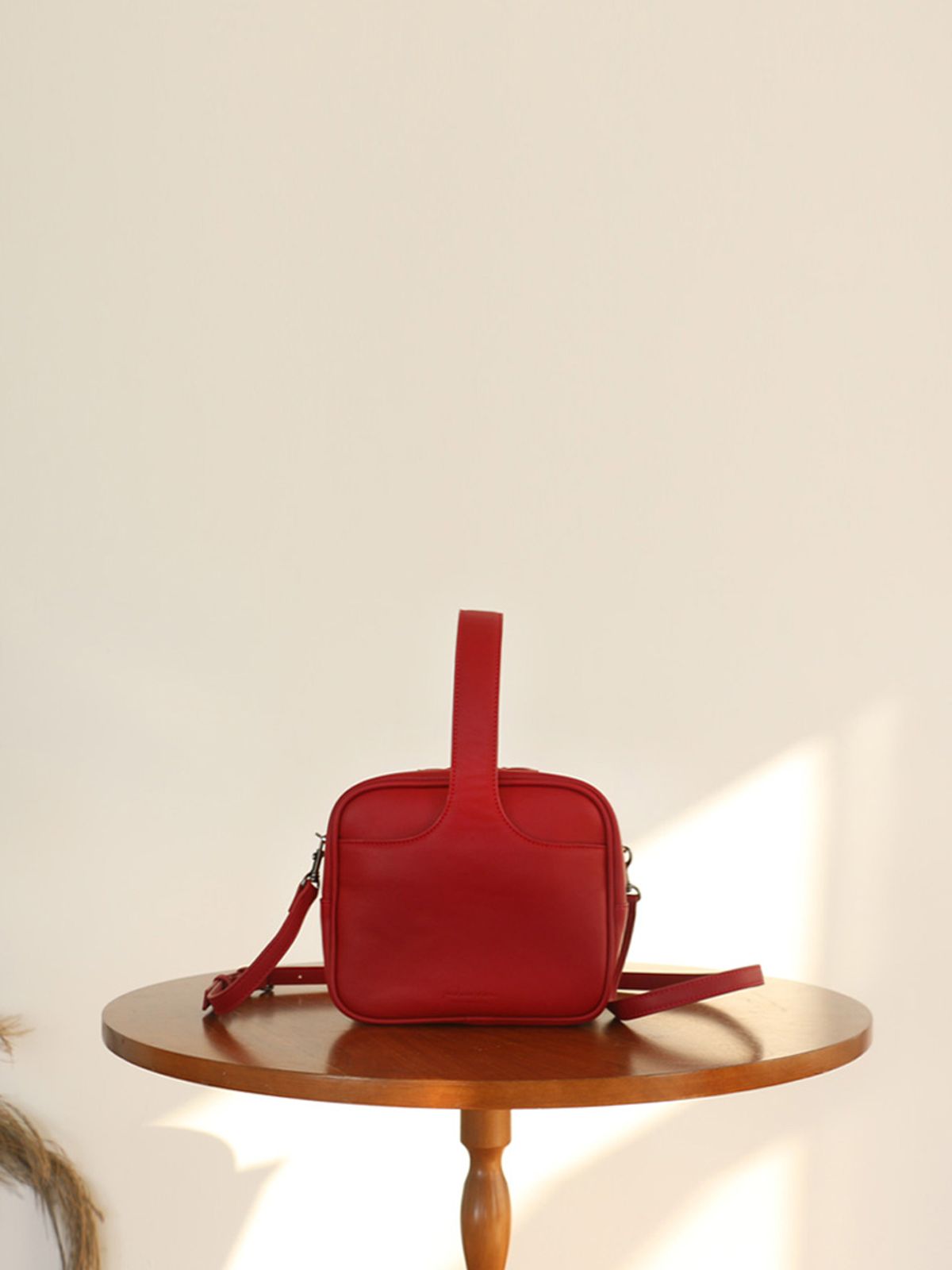 빠담뷰(PADAM VIEW) ALMA_deep red